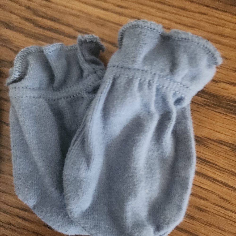 3 Pairs of Infants Hand Mitts